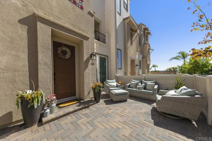 1281 Via Lucero, Oceanside, California 92056
