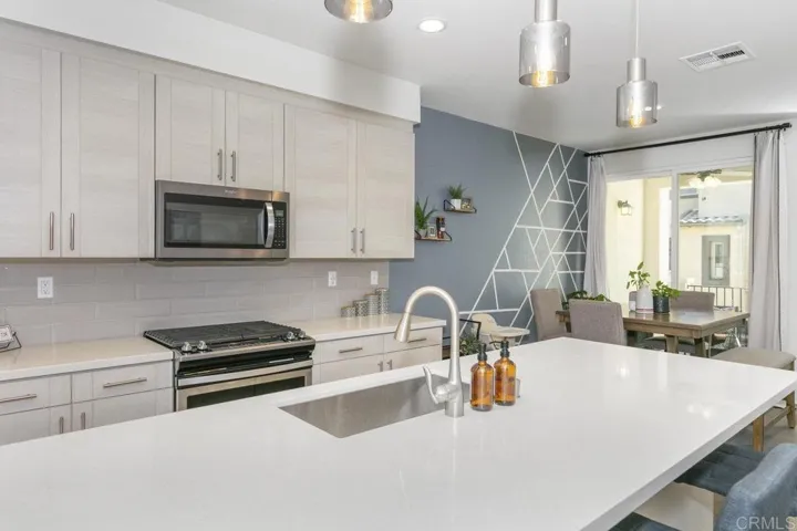1281 Via Lucero, Oceanside, California 92056