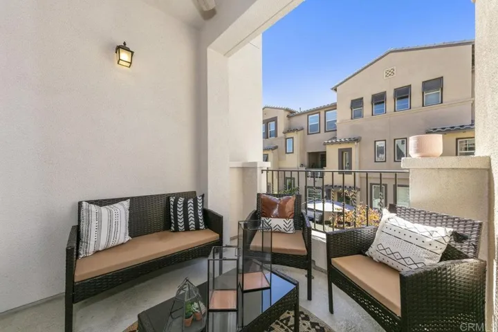 1281 Via Lucero, Oceanside, California 92056