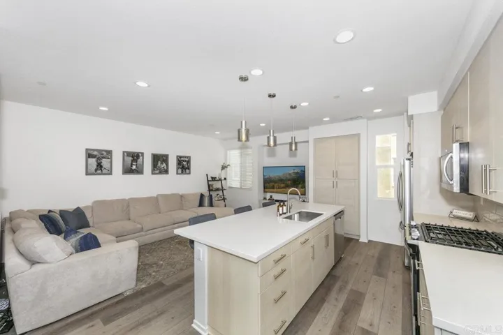 1281 Via Lucero, Oceanside, California 92056