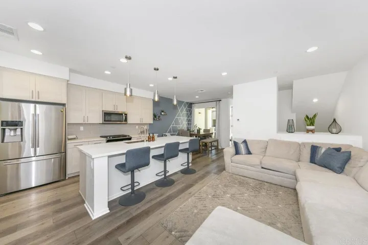 1281 Via Lucero, Oceanside, California 92056