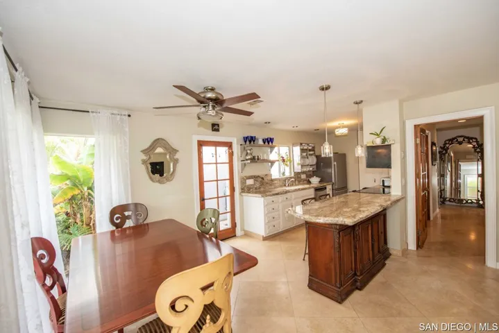 413 Camino San Clemente, San Clemente, California 92672
