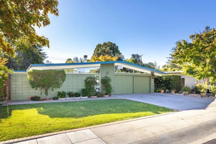 346 Tioga Court, Palo Alto, California 94306