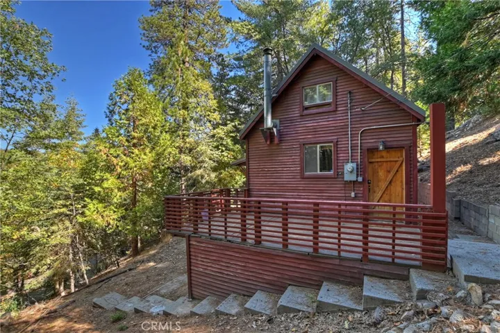 25626 Mid Lane, Twin Peaks, California 92391