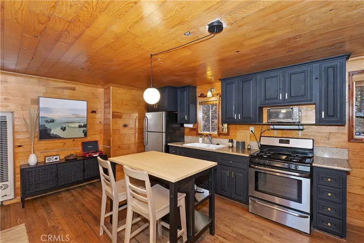 25626 Mid Lane, Twin Peaks, California 92391