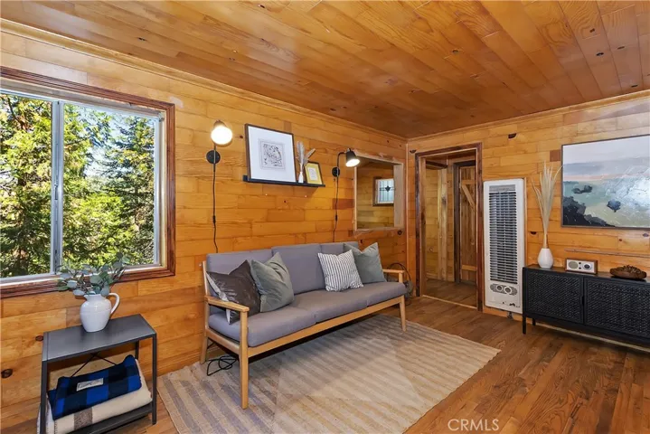 25626 Mid Lane, Twin Peaks, California 92391