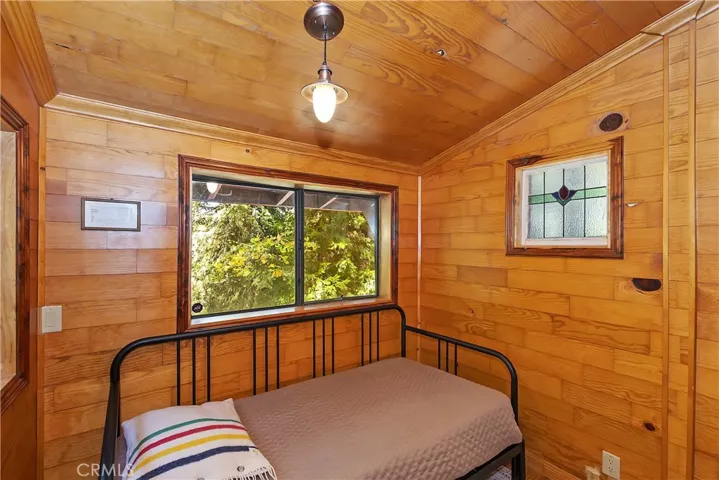 25626 Mid Lane, Twin Peaks, California 92391