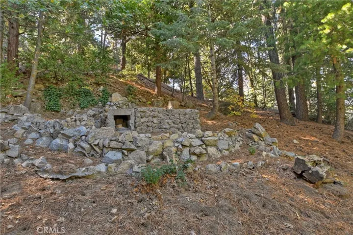 25626 Mid Lane, Twin Peaks, California 92391