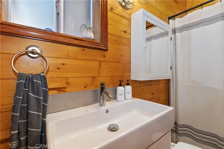 25626 Mid Lane, Twin Peaks, California 92391