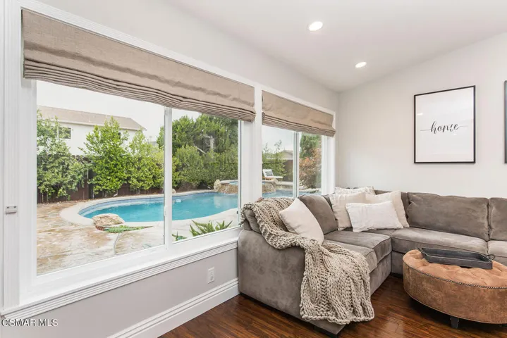 3875 Elkwood St Thousand Oaks-large-007-