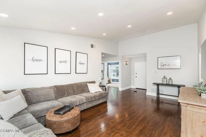 3875 Elkwood St Thousand Oaks-large-004-
