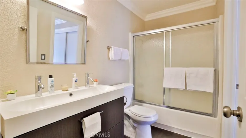 2410 N Towne Avenue 55, Pomona, California 91767