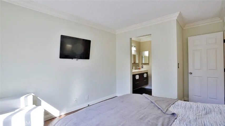 2410 N Towne Avenue 55, Pomona, California 91767