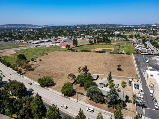 2410 N Towne Avenue 55, Pomona, California 91767
