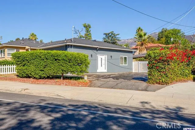 2757 Paloma Street, Pasadena, California 91107