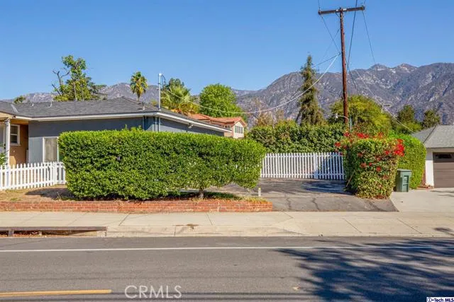 2757 Paloma Street, Pasadena, California 91107