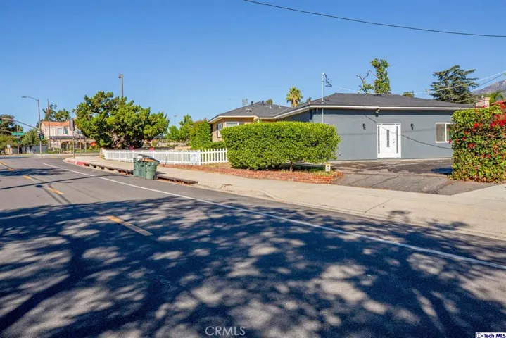 2757 Paloma Street, Pasadena, California 91107