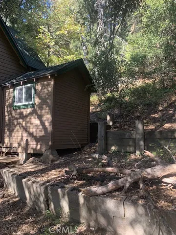 23644 Hillside Drive, Crestline, California 92325
