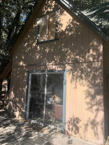 23644 Hillside Drive, Crestline, California 92325