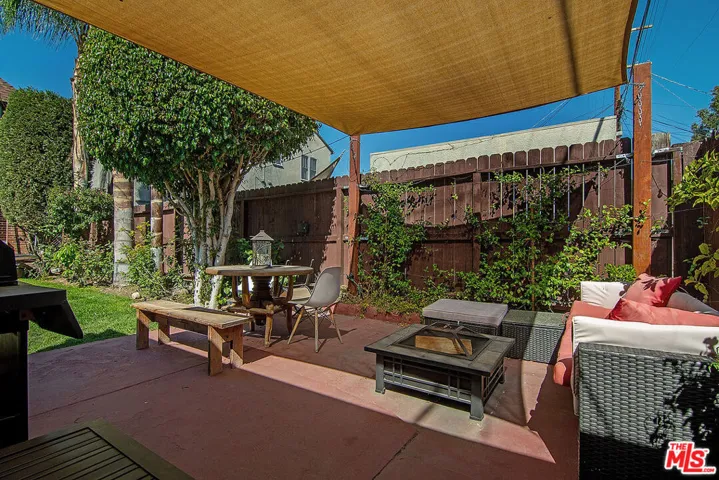 1138 S Citrus Avenue 8, Los Angeles, California 90019