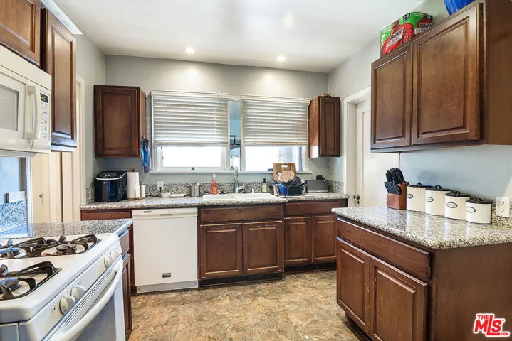 1138 S Citrus Avenue 8, Los Angeles, California 90019