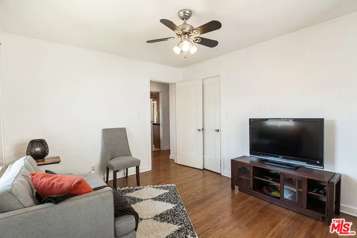 1138 S Citrus Avenue 8, Los Angeles, California 90019