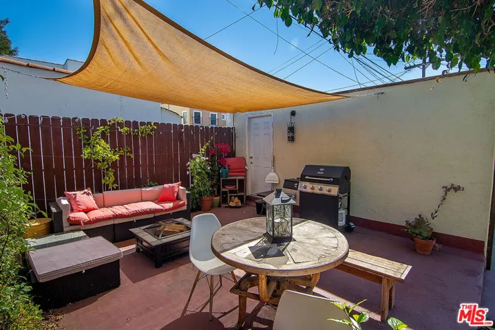 1138 S Citrus Avenue 8, Los Angeles, California 90019