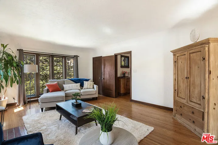 1138 S Citrus Avenue 8, Los Angeles, California 90019