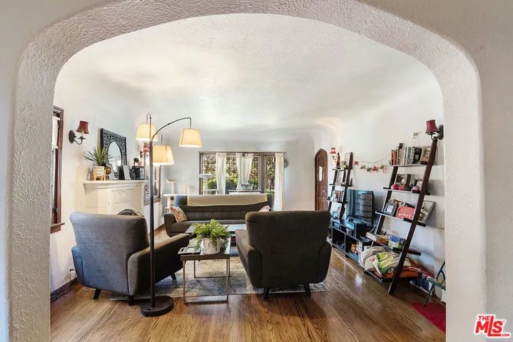 1138 S Citrus Avenue 8, Los Angeles, California 90019