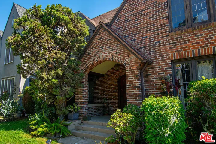 1138 S Citrus Avenue 8, Los Angeles, California 90019