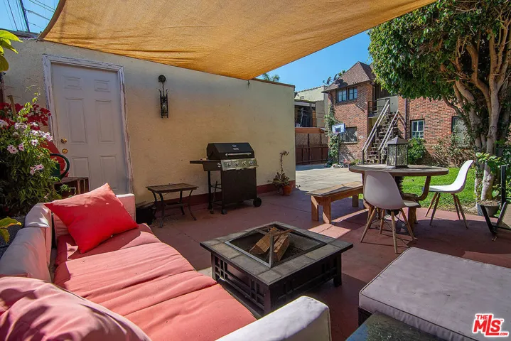1138 S Citrus Avenue 8, Los Angeles, California 90019