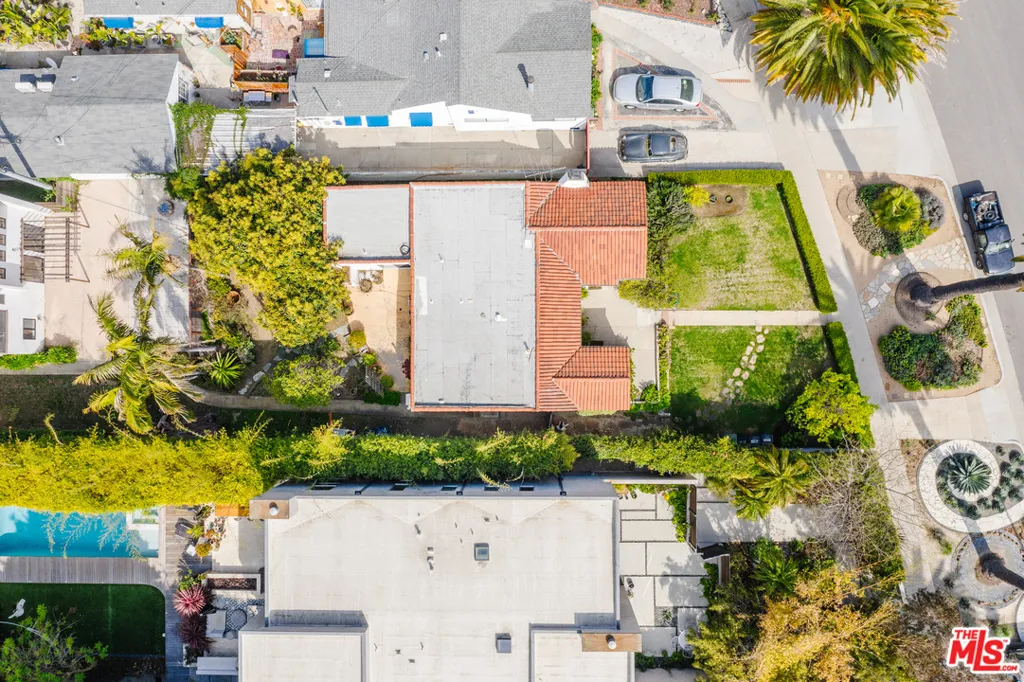 3875 Marcasel Avenue, Los Angeles, California 90066 home-pic-31