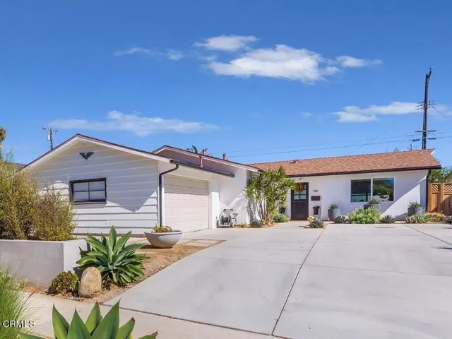 001_front yard