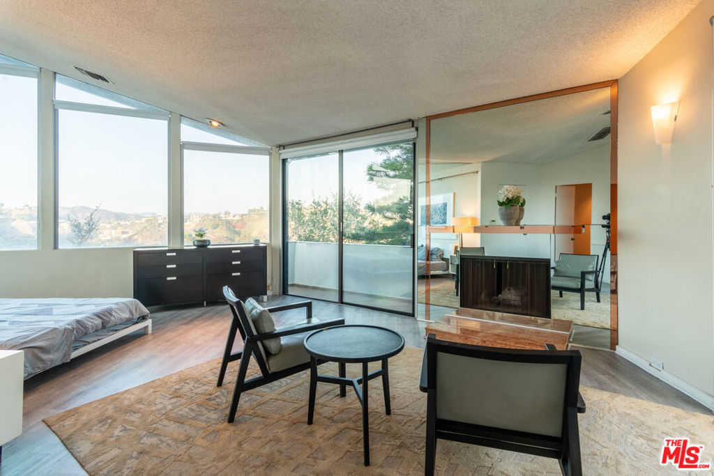 960 Stradella Road, Los Angeles, California 90077 home-pic-15