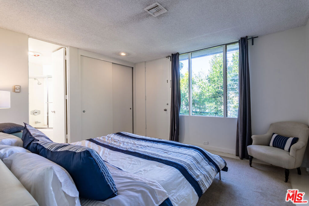 960 Stradella Road, Los Angeles, California 90077 home-pic-22