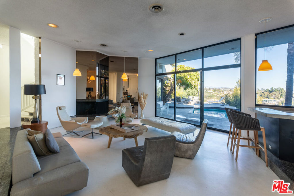 960 Stradella Road, Los Angeles, California 90077 home-pic-6