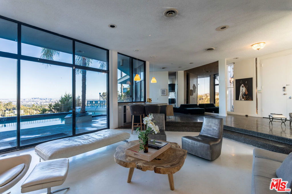960 Stradella Road, Los Angeles, California 90077 home-pic-7