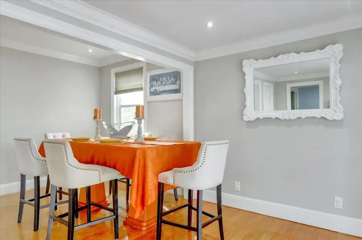 31 Northumberland Avenue, Redwood City, California 94063