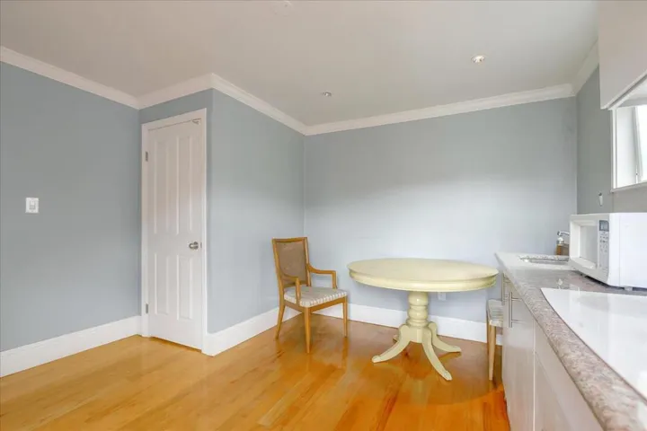 31 Northumberland Avenue, Redwood City, California 94063