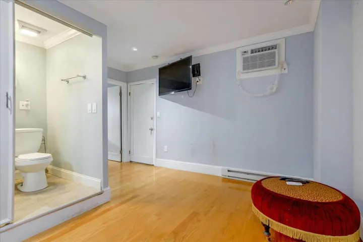 31 Northumberland Avenue, Redwood City, California 94063