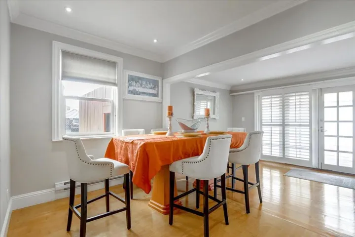 31 Northumberland Avenue, Redwood City, California 94063