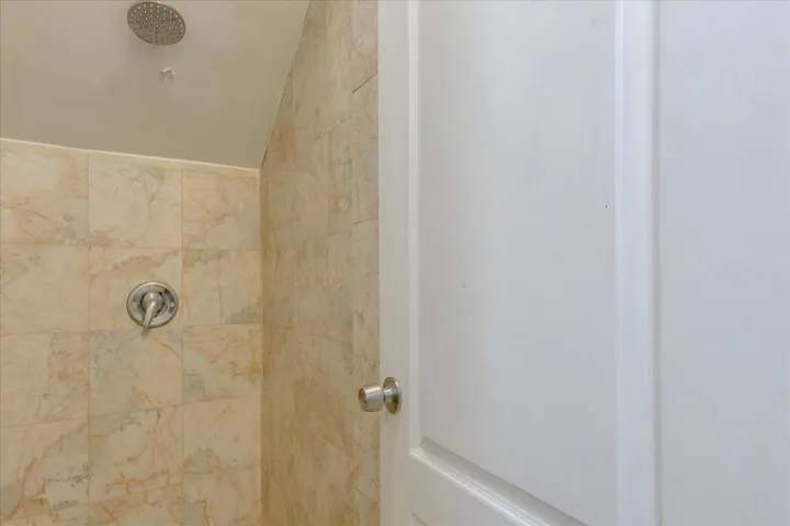 31 Northumberland Avenue, Redwood City, California 94063