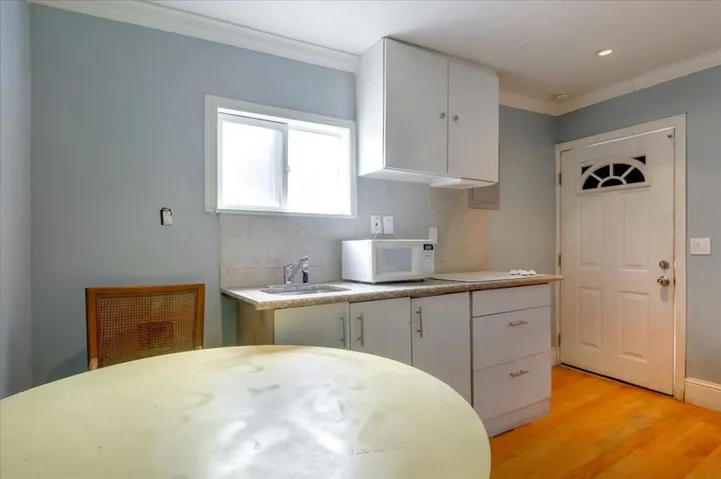 31 Northumberland Avenue, Redwood City, California 94063