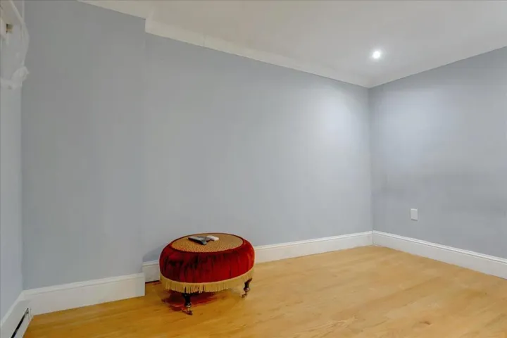 31 Northumberland Avenue, Redwood City, California 94063
