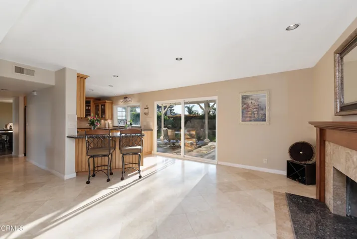 2285 Glenbrook Ave Camarillo-17