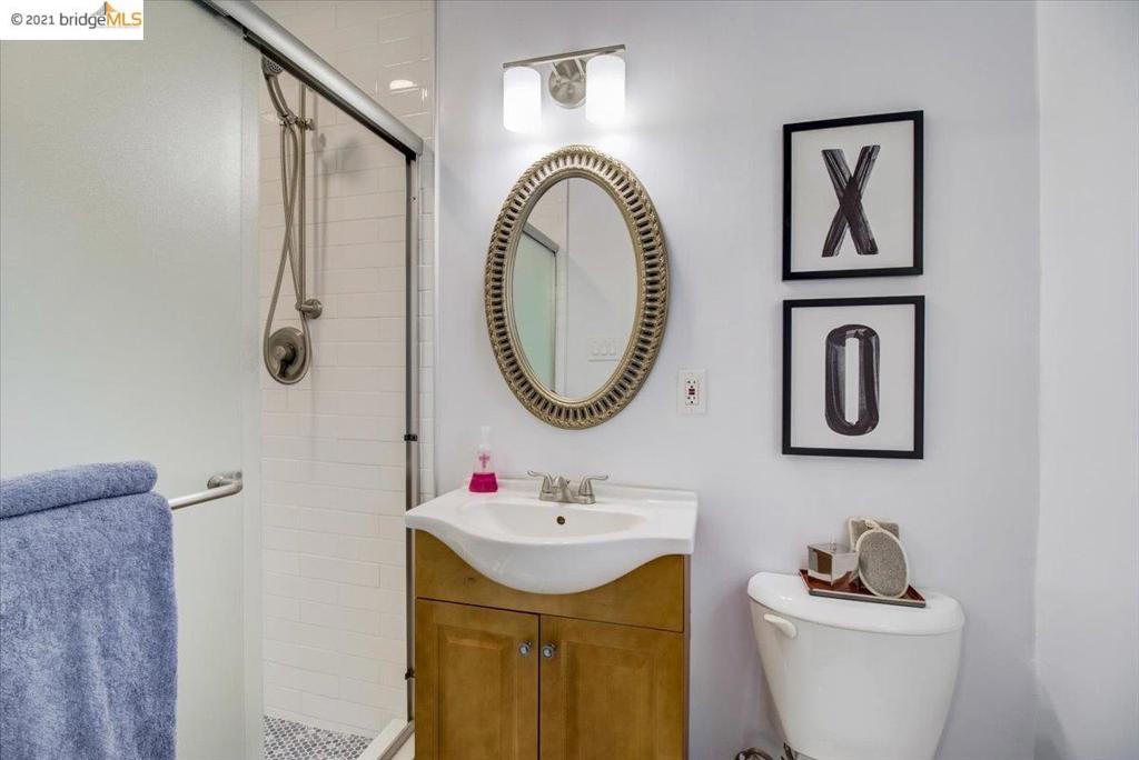 882 Alma Pl, Oakland, California 94610 home-pic-14