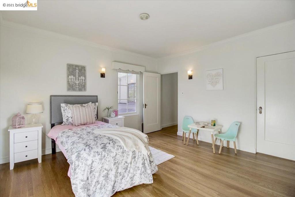 882 Alma Pl, Oakland, California 94610 home-pic-21