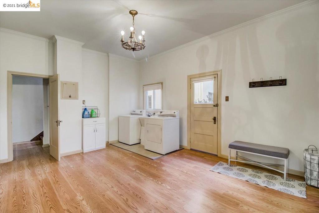 882 Alma Pl, Oakland, California 94610 home-pic-13