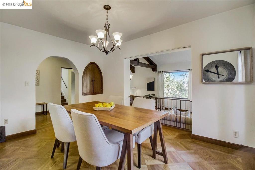 882 Alma Pl, Oakland, California 94610 home-pic-3