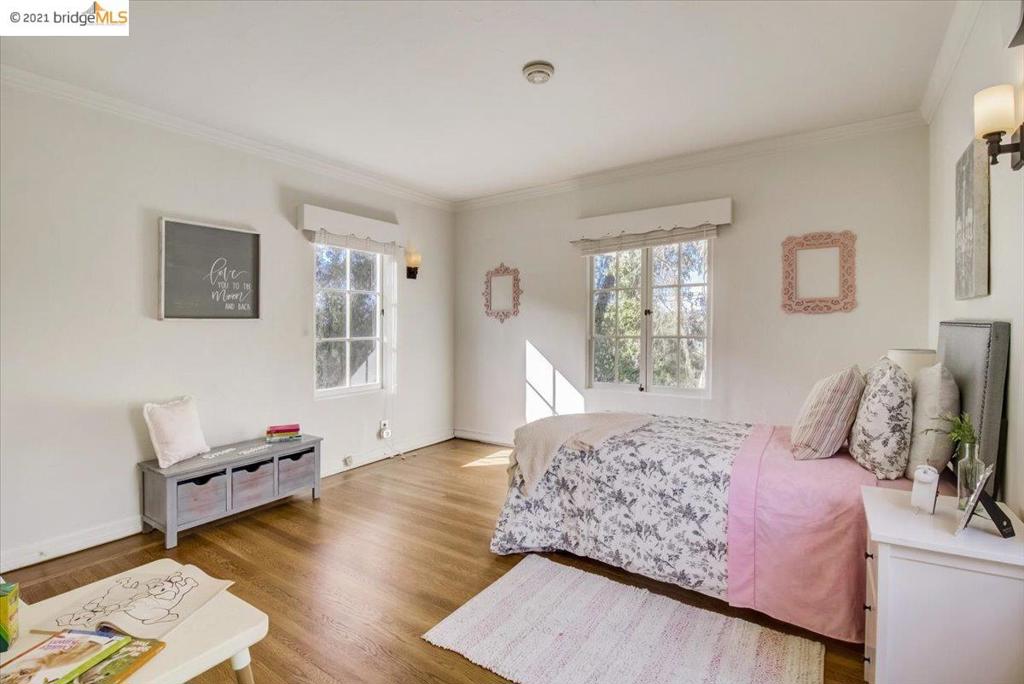 882 Alma Pl, Oakland, California 94610 home-pic-20